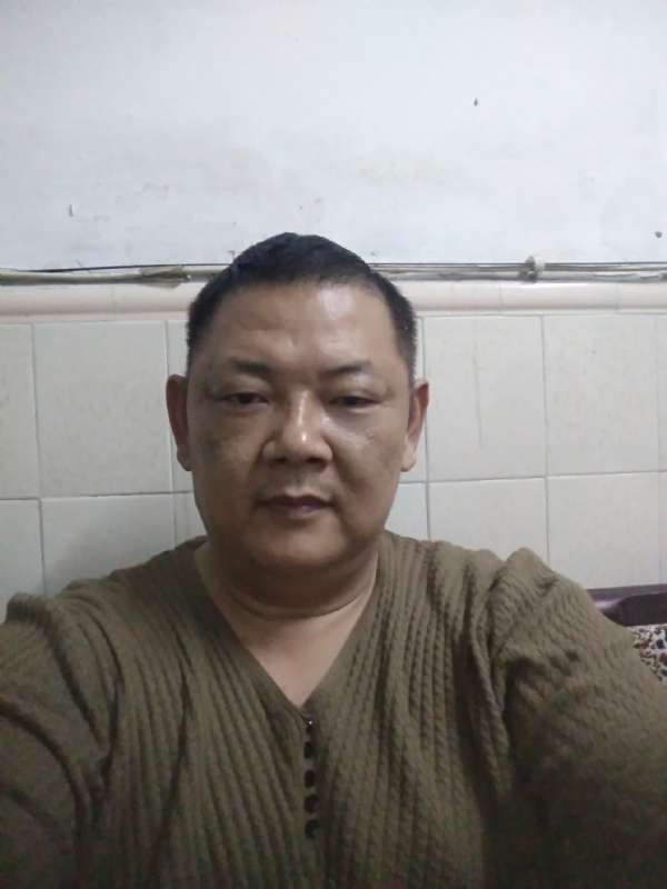馋花拜柳的第一张照片--福建上门女婿服务网