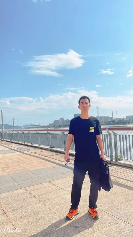 小螃蟹的第一张照片--福建上门女婿服务网