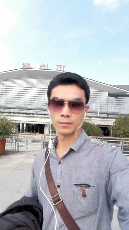 错把真心喂了狗的第三张照片--福建上门女婿服务网