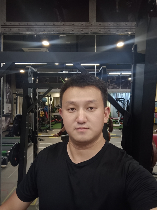 吴痕的第二张照片--福建上门女婿服务网