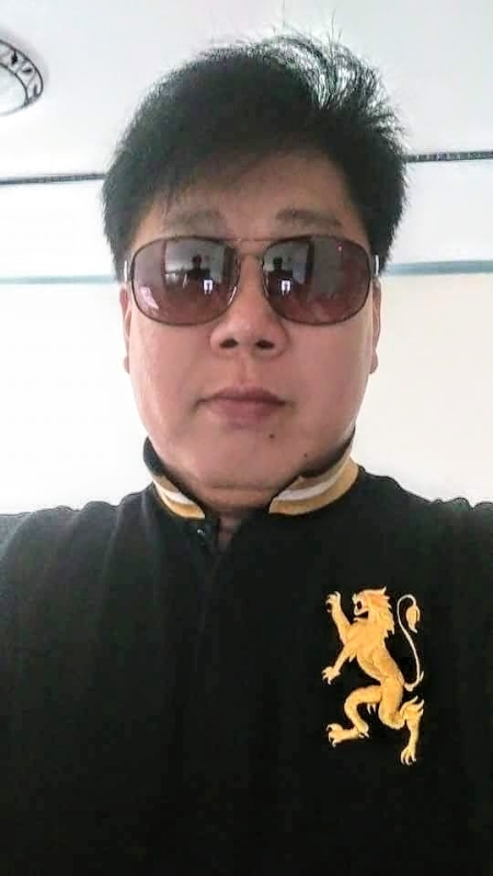 含笑半步癲的第一张照片--福建上门女婿服务网