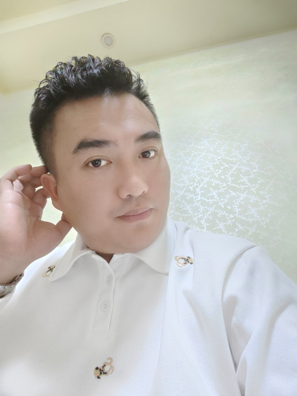 哈哈先生的第二张照片--福建上门女婿服务网