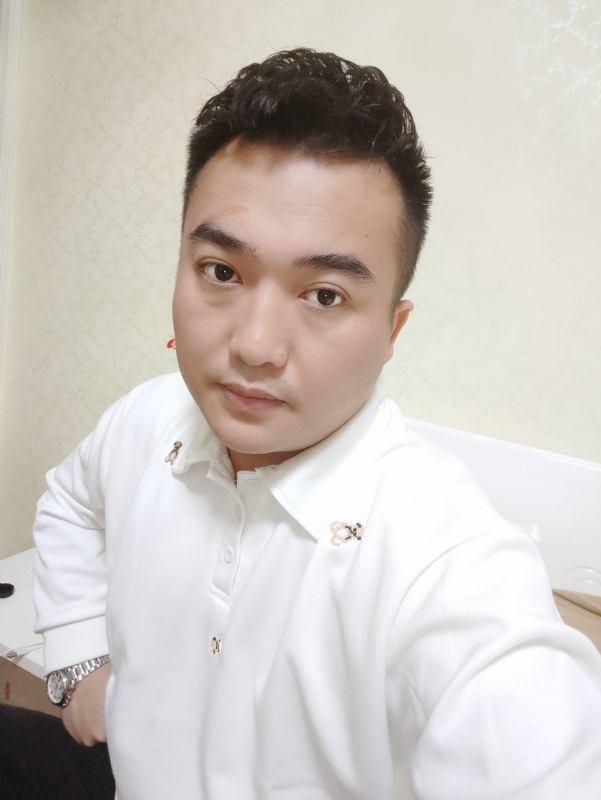哈哈先生的第三张照片--福建上门女婿服务网