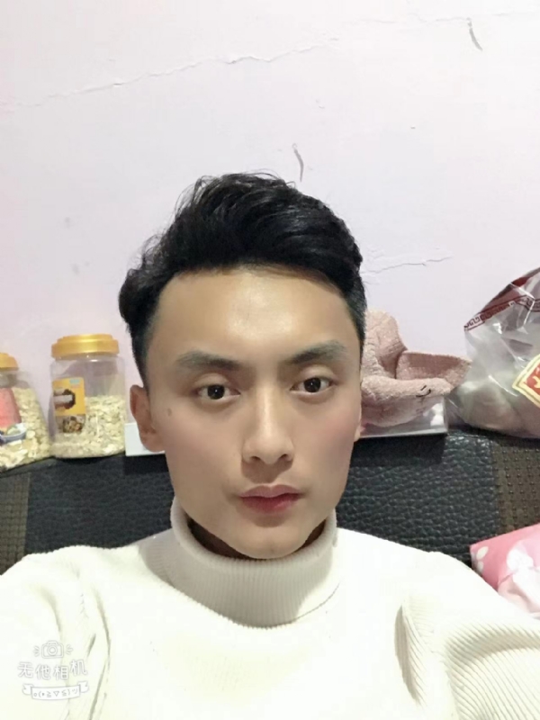 独孤一人的第一张照片--福建上门女婿服务网