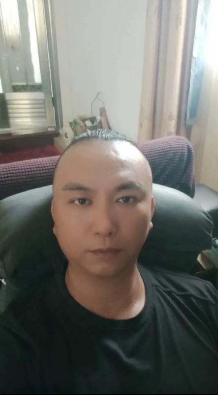 施逸森的第一张照片--福建上门女婿服务网