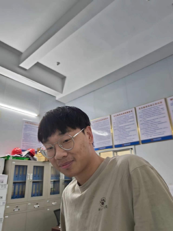 牛子弟的第一张照片--福建上门女婿服务网