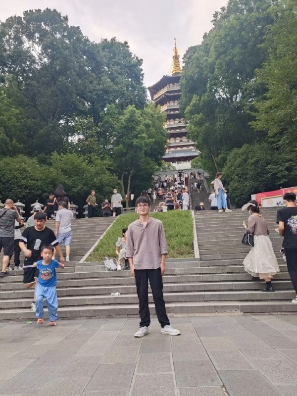 阳光男孩的第二张照片--福建上门女婿服务网