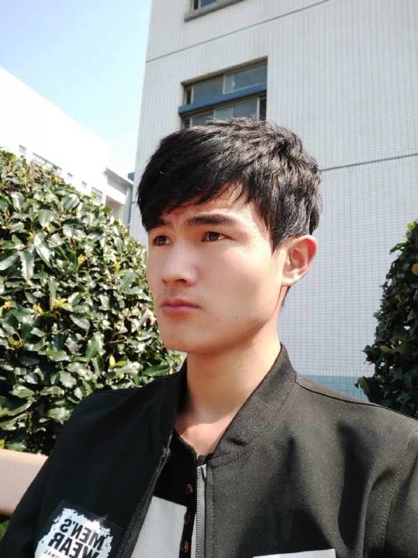 阳光男孩的第四张照片--福建上门女婿服务网