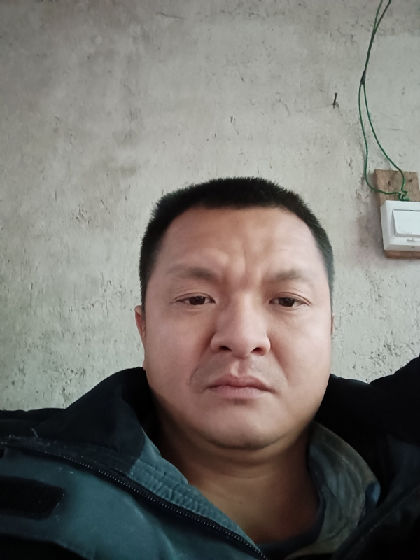 兰成龙的第二张照片--福建上门女婿服务网