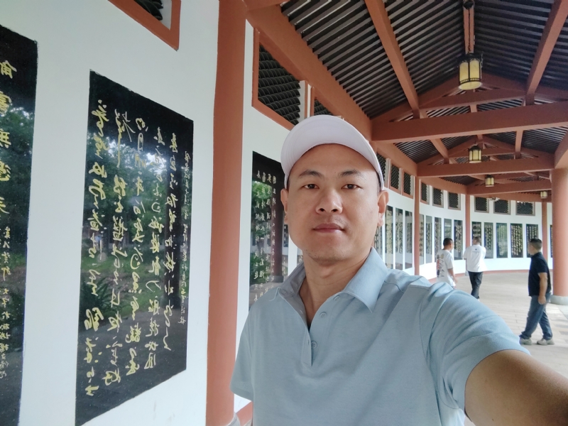 爱运动的范的第一张照片--福建上门女婿服务网